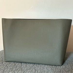 Cuyana Tote Insert - Stone Leather
